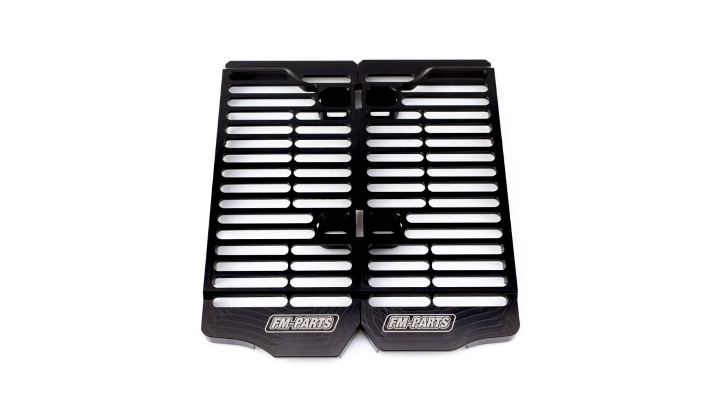 Protectii radiator Beta '20-'23 Negru